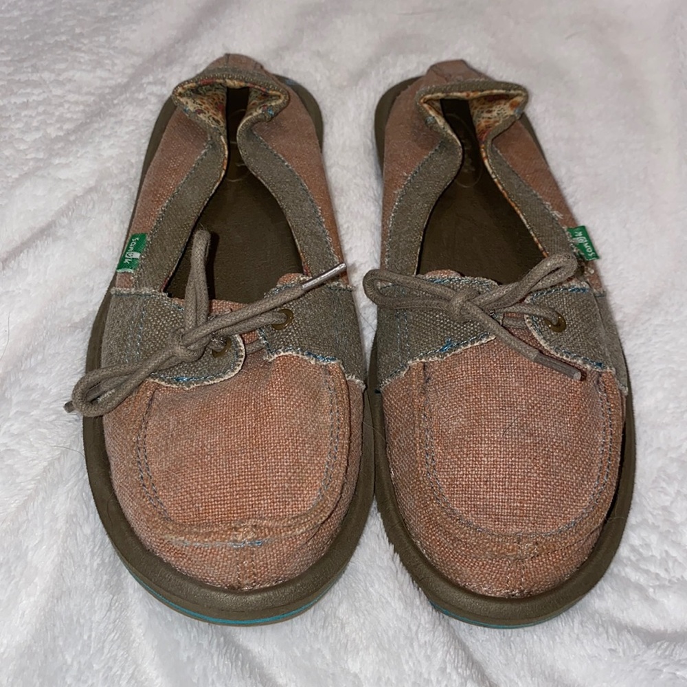 Women’s comfy Sanuk -flats ,loafers ,shoes , sz 7
